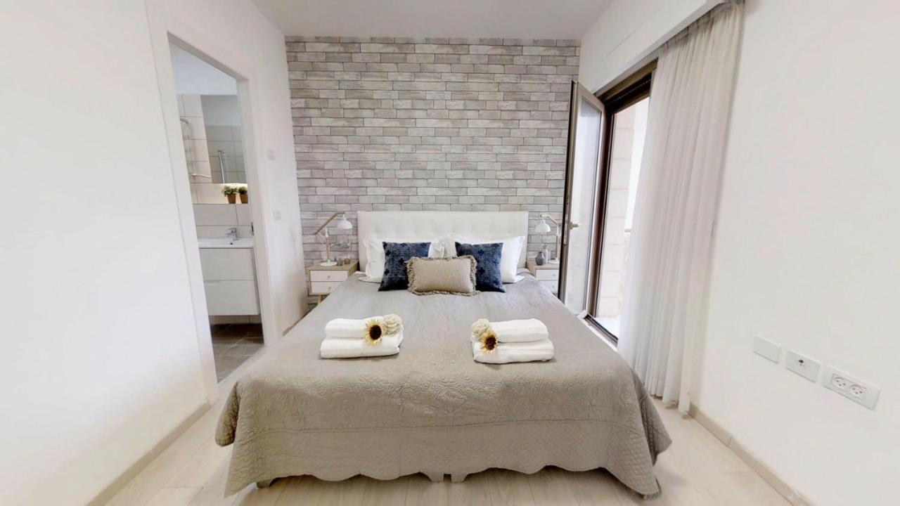 Exclusive Two-Bedroom Apartment With Parking Jerusalem Ngoại thất bức ảnh