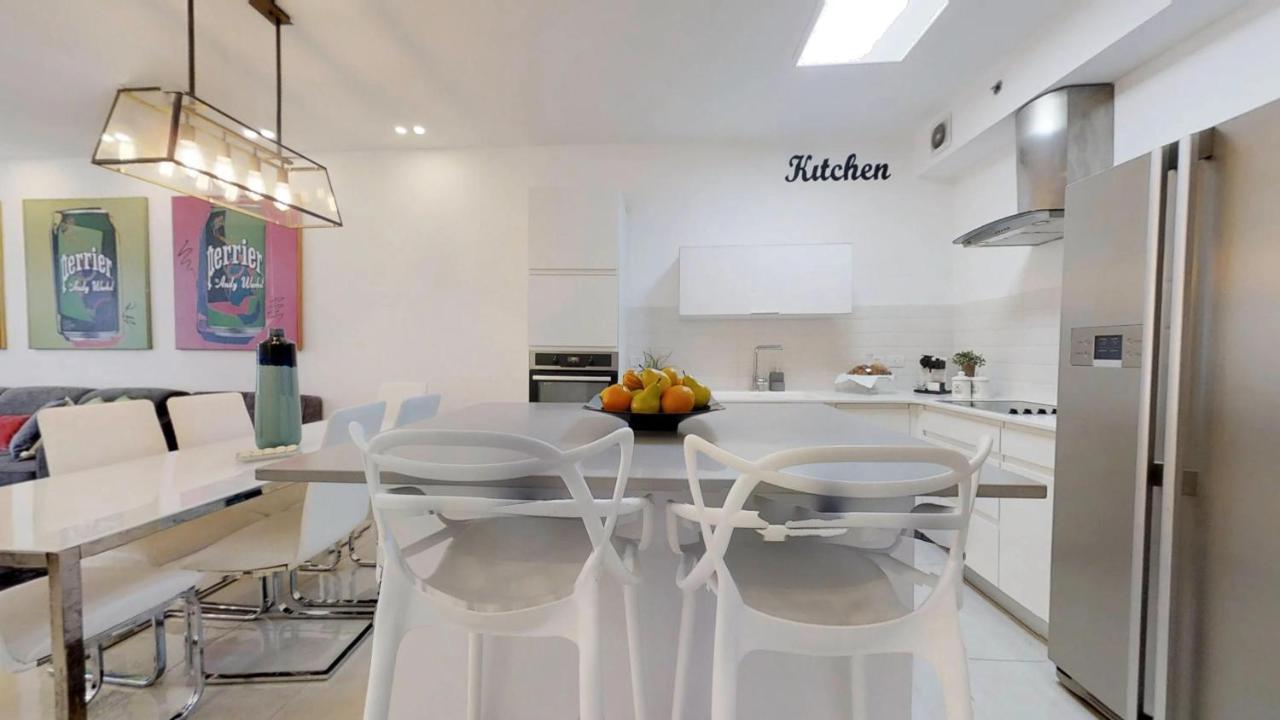 Exclusive Two-Bedroom Apartment With Parking Jerusalem Ngoại thất bức ảnh