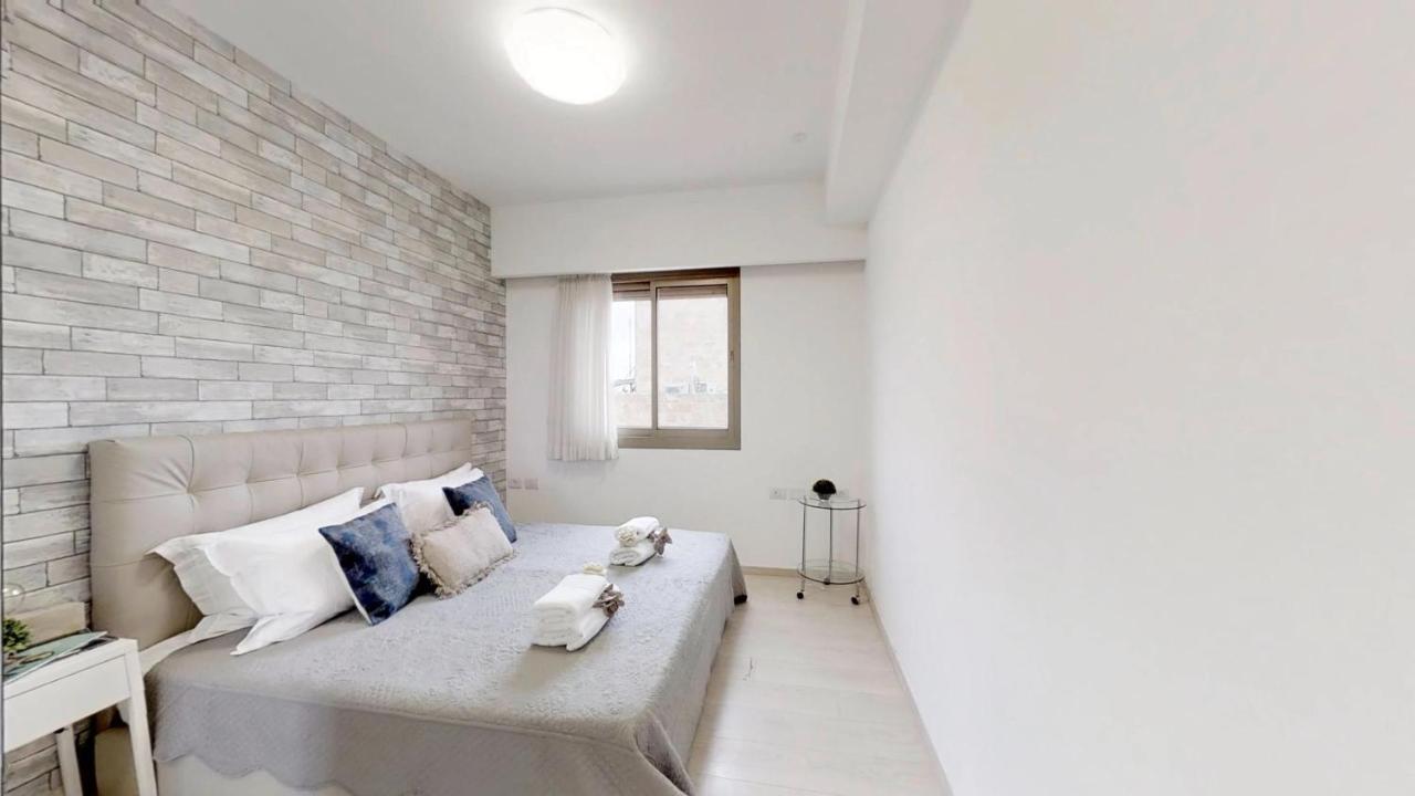 Exclusive Two-Bedroom Apartment With Parking Jerusalem Ngoại thất bức ảnh