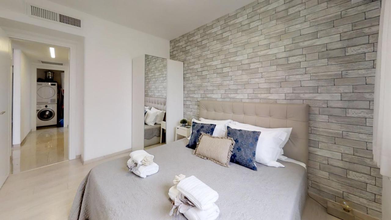 Exclusive Two-Bedroom Apartment With Parking Jerusalem Ngoại thất bức ảnh
